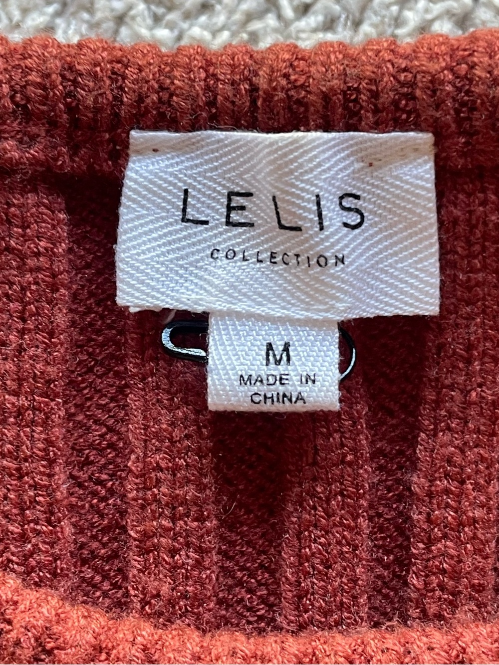 Le Lis Rust Ribbed Tank Top - size medium - Picture 4 of 5